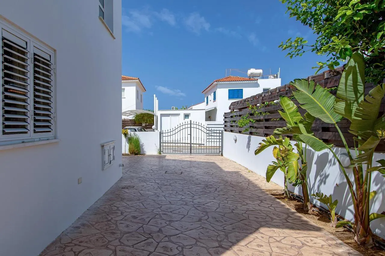 Villa Nova بروتاراس قبرص